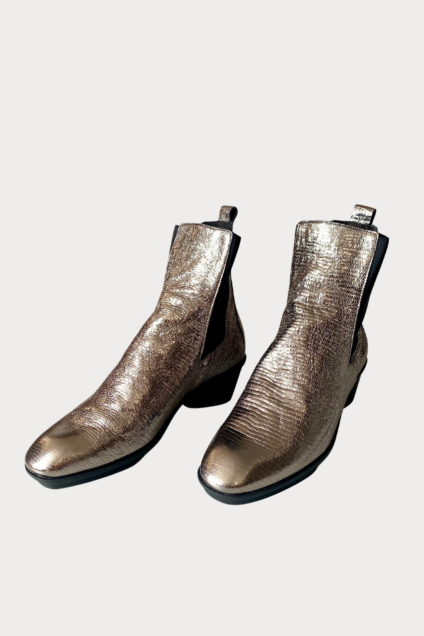 ARCHE - Junack Silver Chelsea Boots