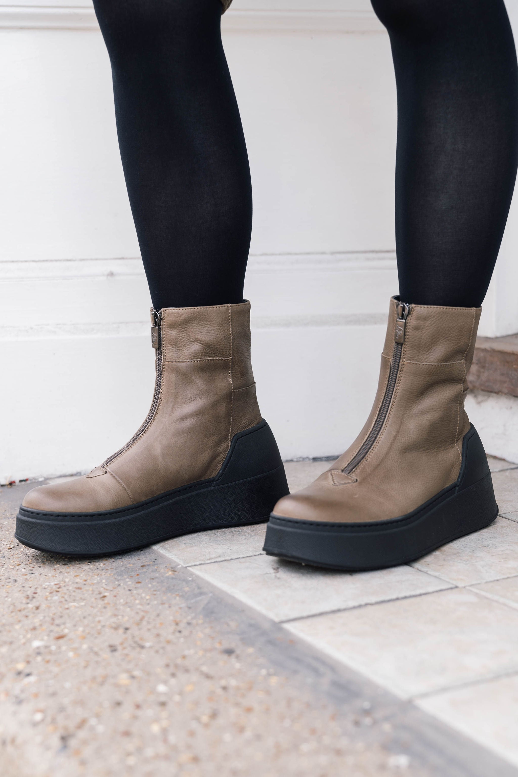 Lofina clearance boots sale